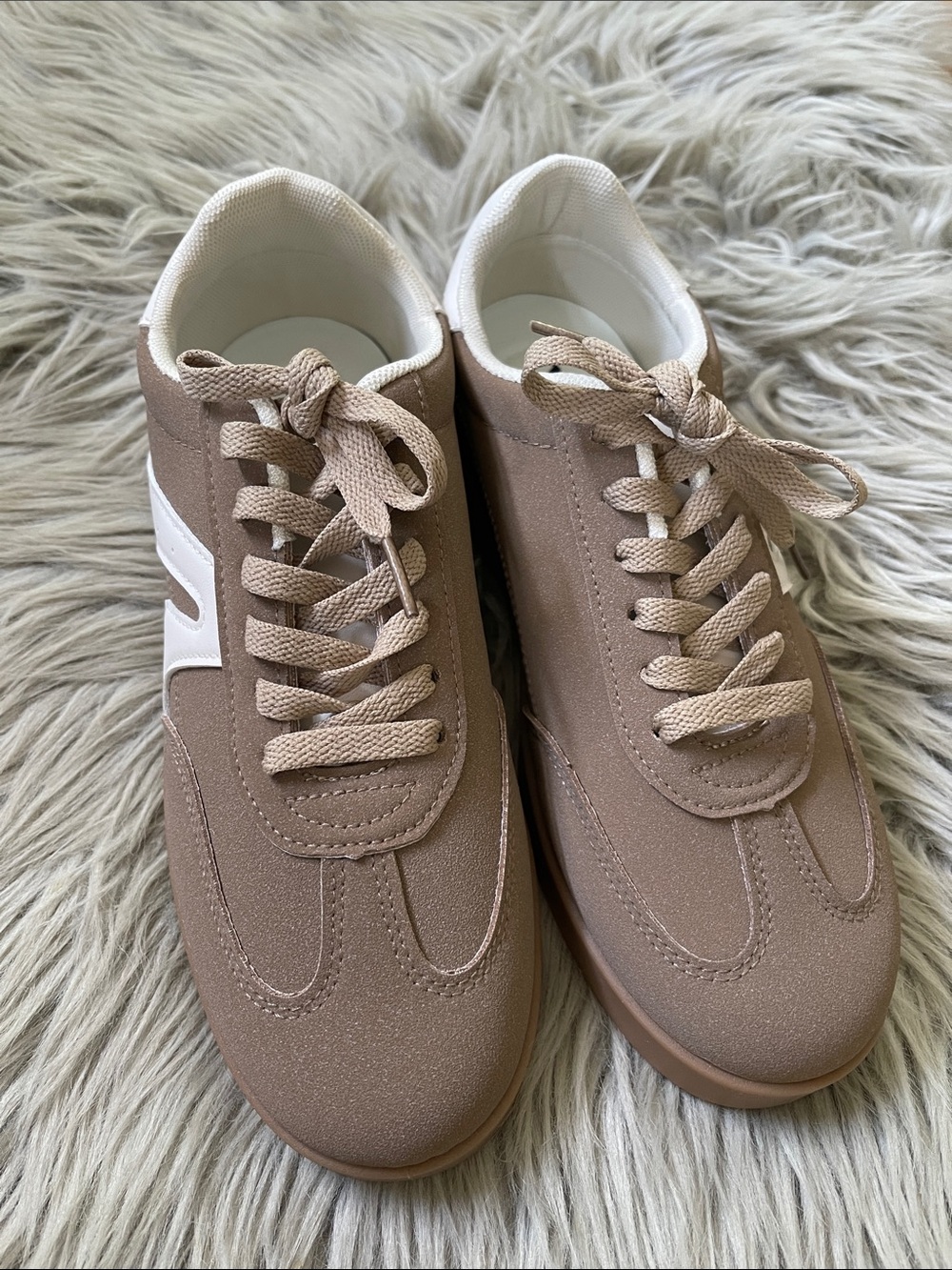 Very G Women's Lace-Up Sneakers in Taupe and White